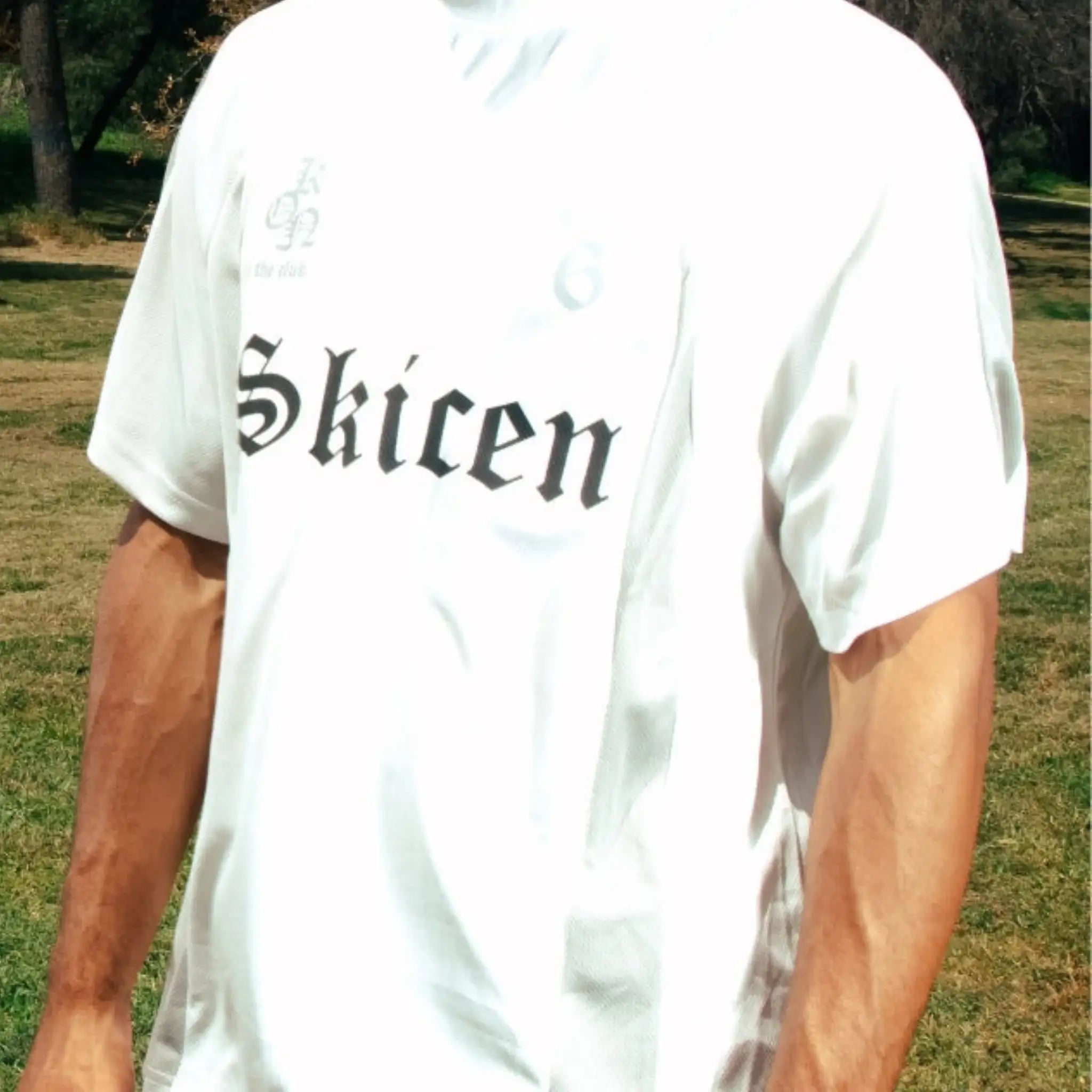 LUCENTE – TEE