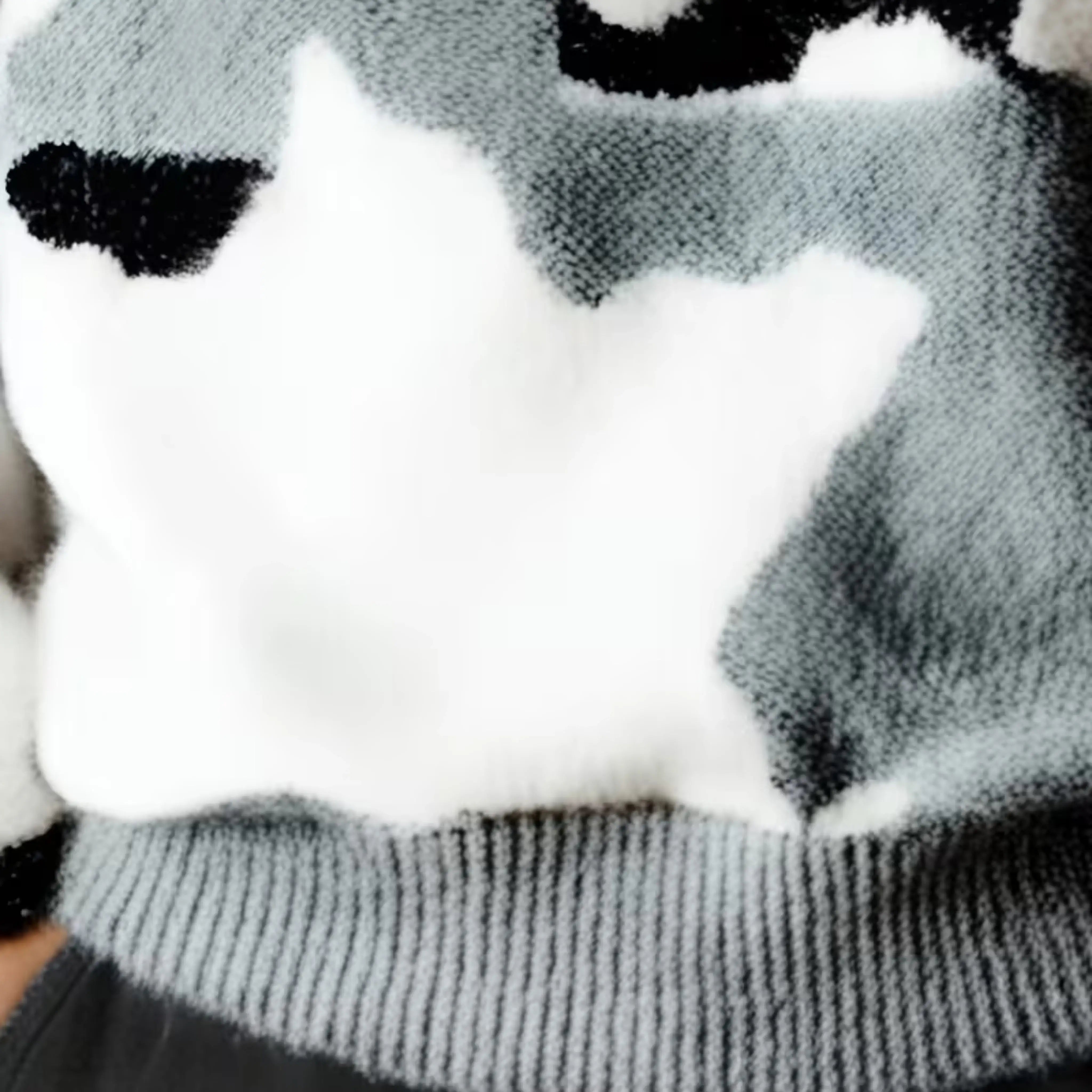 MONOCHROME — SWEATER - Off Culture