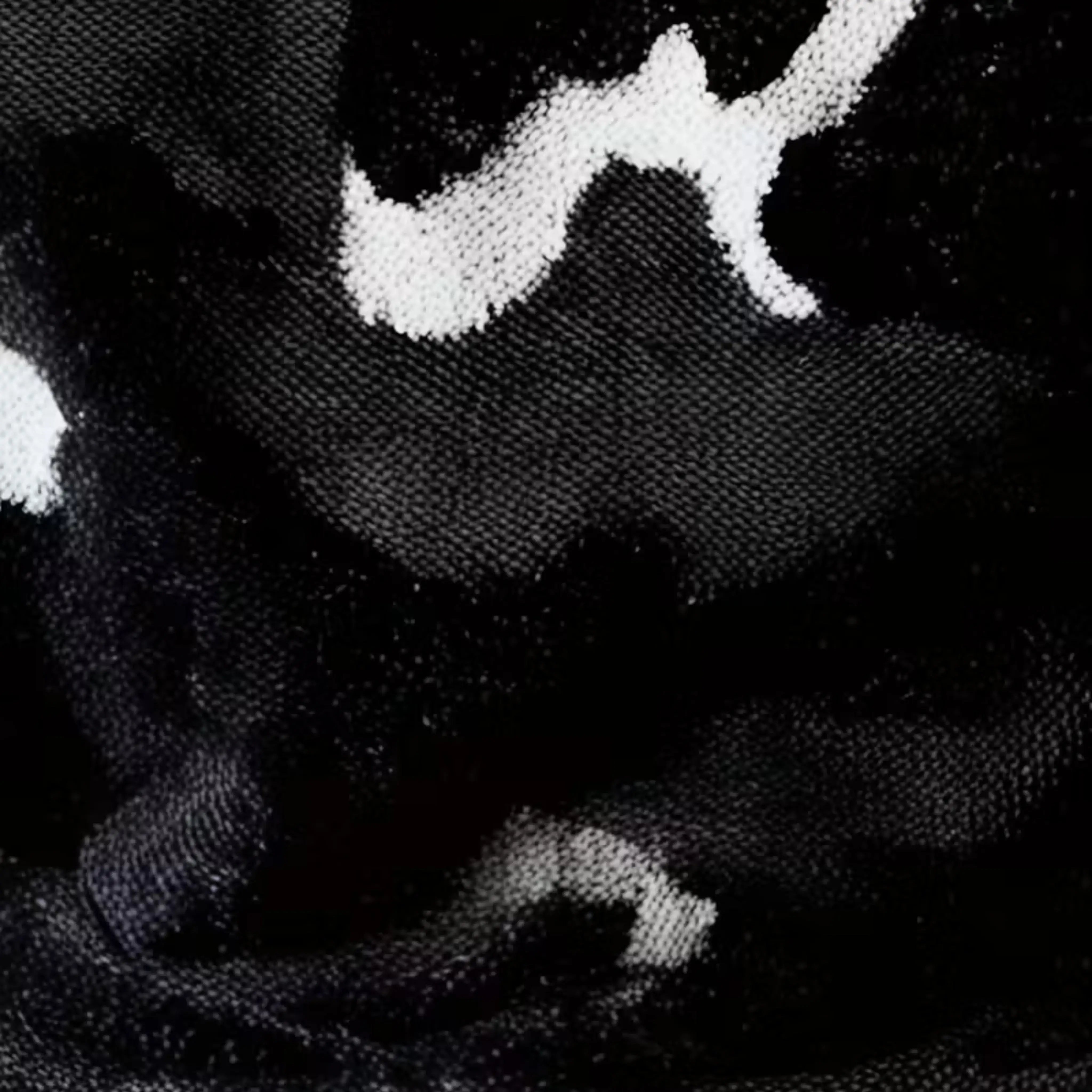 MONOCHROME — SWEATER - Off Culture