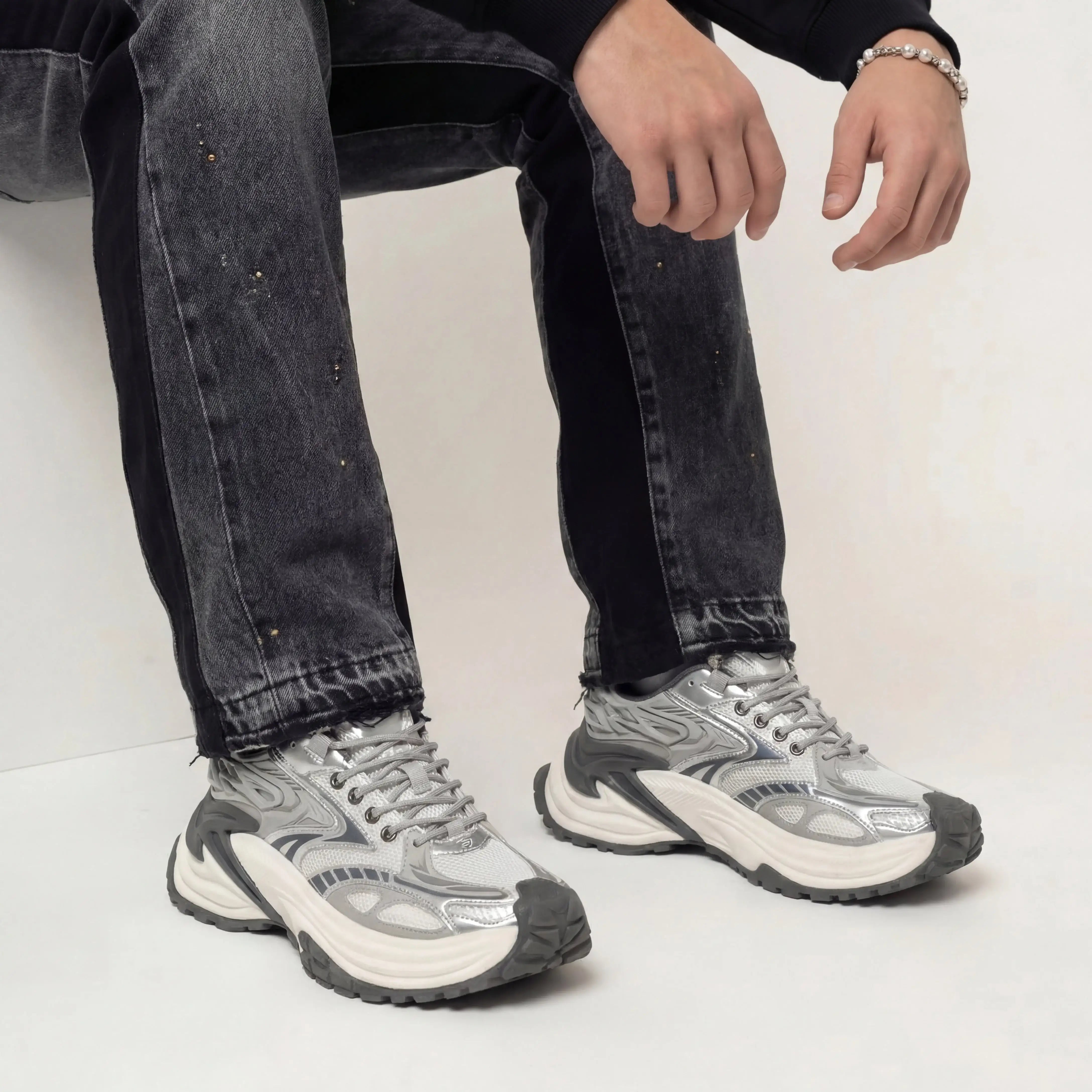 VORAI — SNEAKER - Off Culture