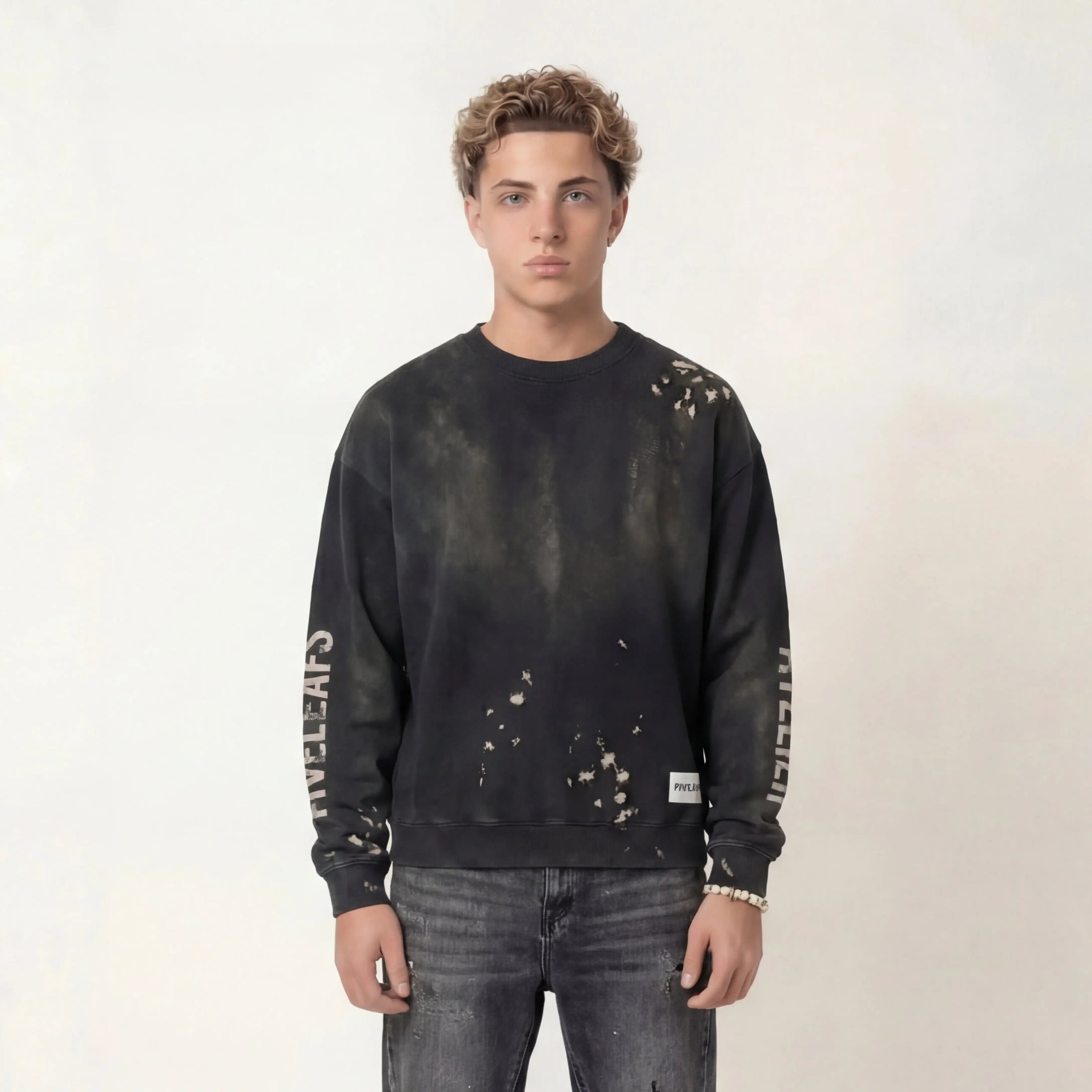 DISTRESS CORE — SWEATSHIRT - Off Culture