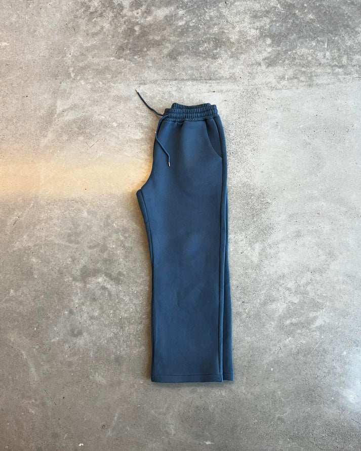 MINIMALIST TRACKSUIT - HOODIE + JOGGER - Off Culture