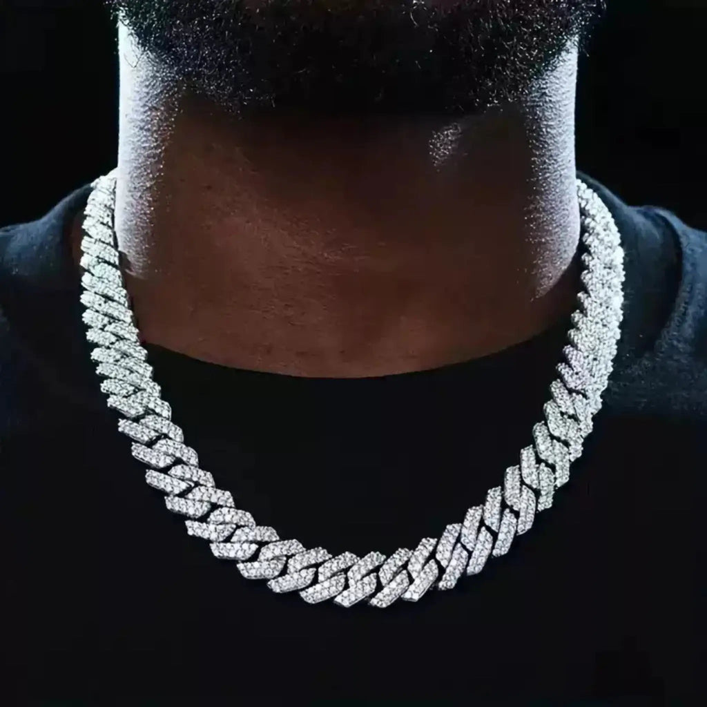 CHAINE GLACEE – NECKLACE