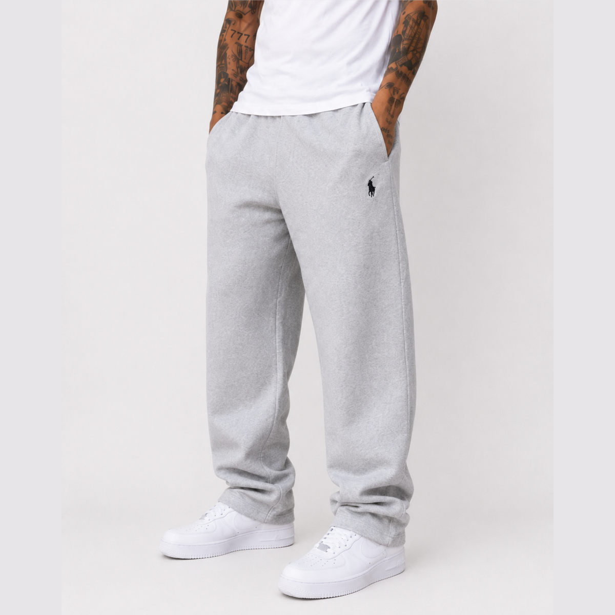 VERO — OPEN HEM SWEATPANTS — grey sweatpants on model, close front fit view