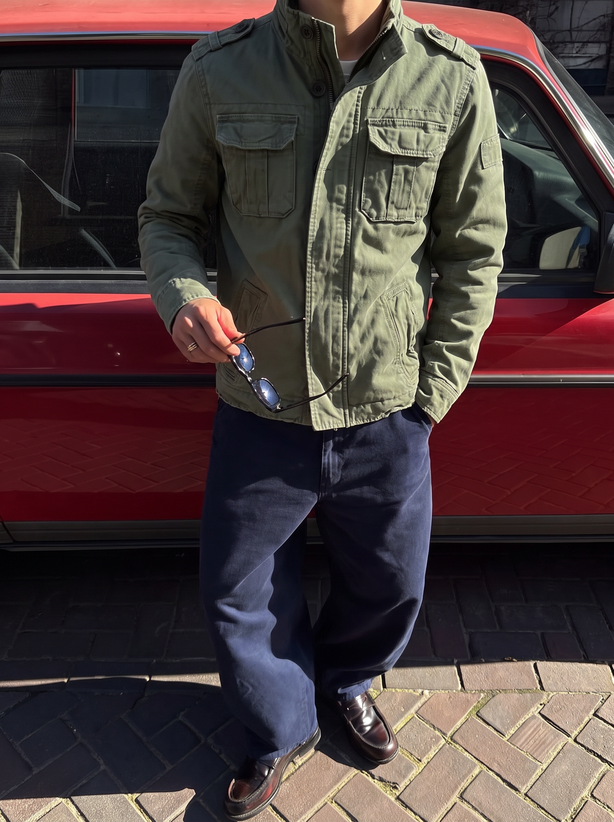 TERRAIN — FIELD JACKET — model wearing olive green field jacket outdoors