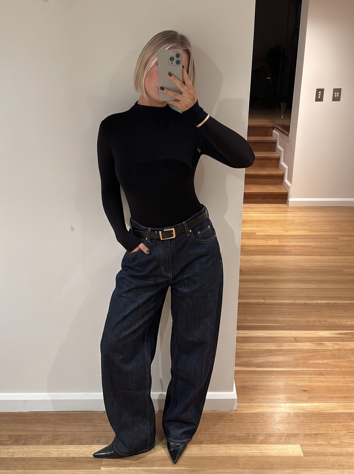 ARC — BARREL LEG JEANS — barrel leg jeans styled with black top, mirror outfit view